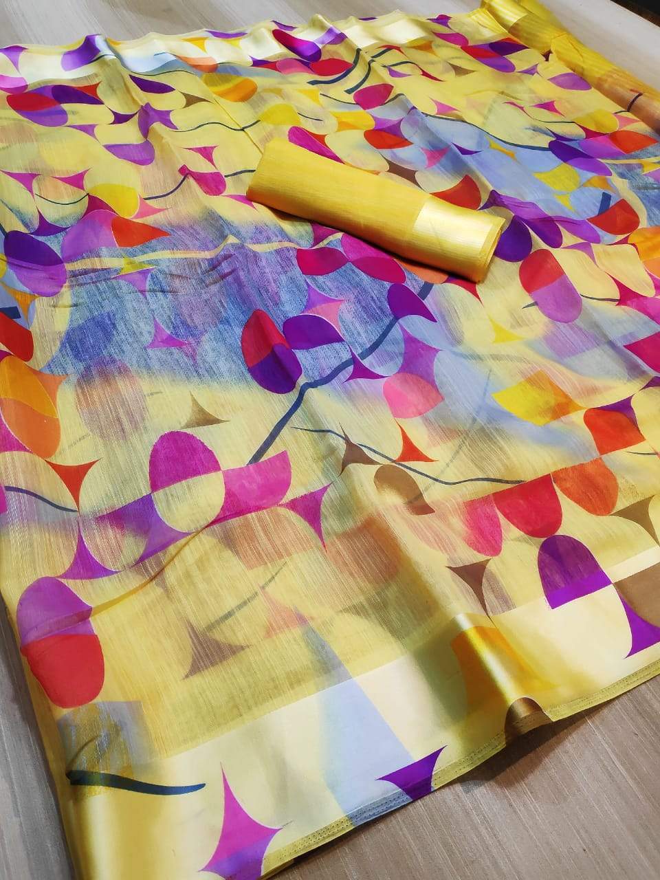 Eye-catching Multi Color Linen Saree With Blouse Piece