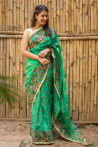 Green Color Linen Saree With Blouse Piece